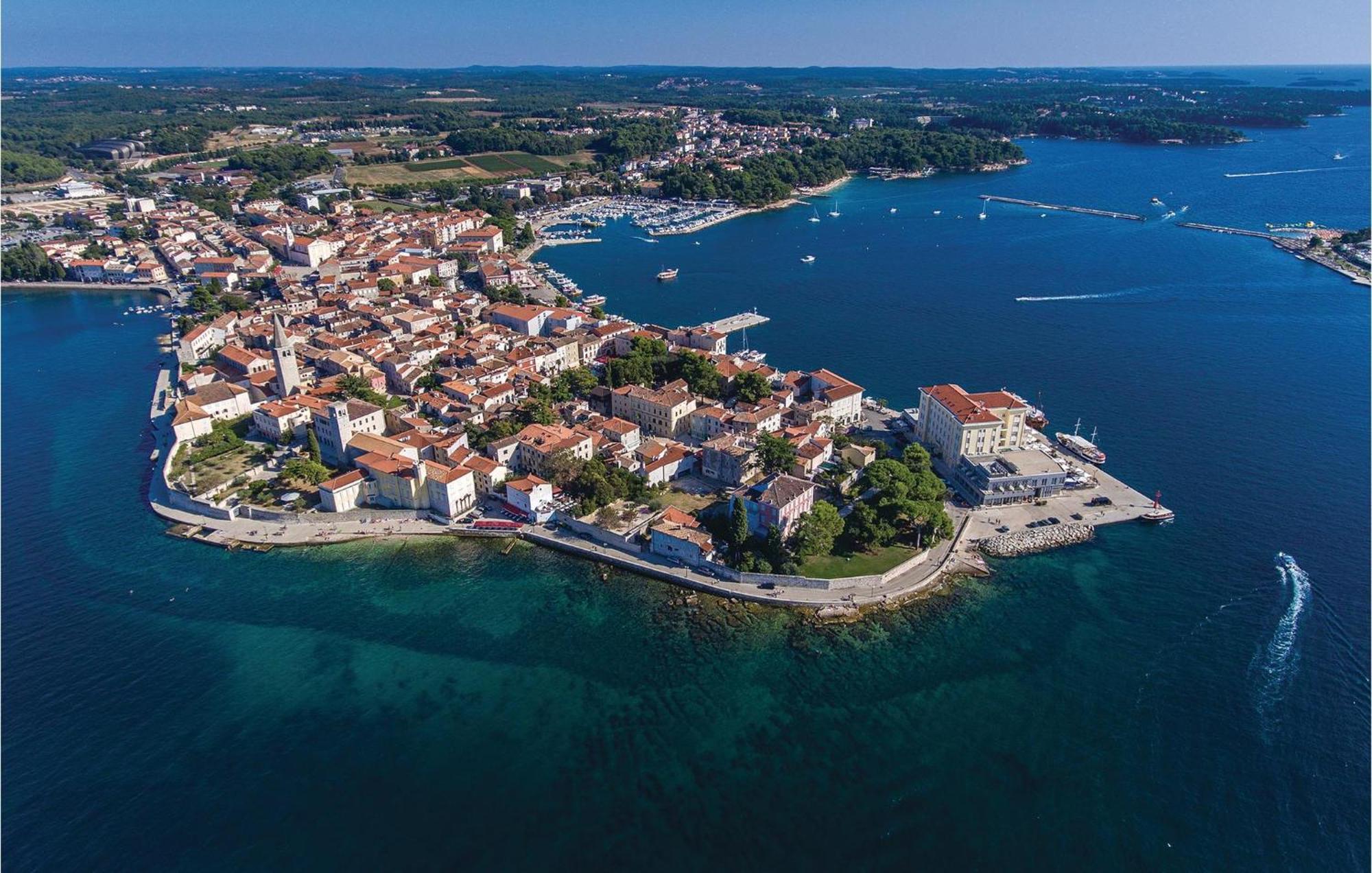 3 Bedroom Gorgeous Apartment In Porec Luaran gambar